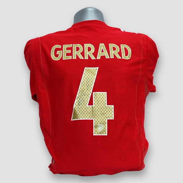 signed gerrard liverpool shirt